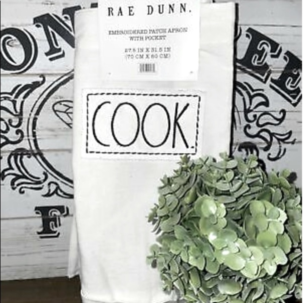 Rae Dunn apron